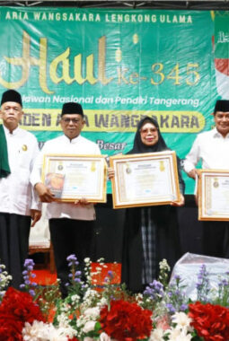 Bupati Tangerang Bersama Gubernur Banten Hadiri Haul Ke-345 Raden Aria Wangsakara